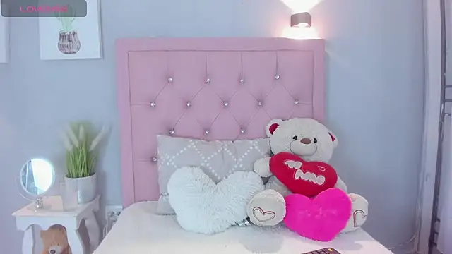 InnocentVibes online show from October 7, 2025, 8:17 pm