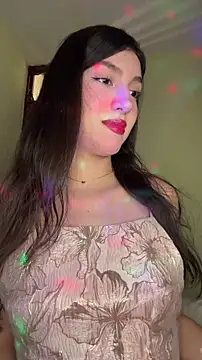 Snapshot of Emily-hottson chatting on February 20, 2026, 6:10 am Emily-hottson online show from February 20, 2026, 6:10 am