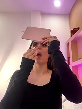 SofiaFontaiine online show from October 25, 2025, 3:58 am