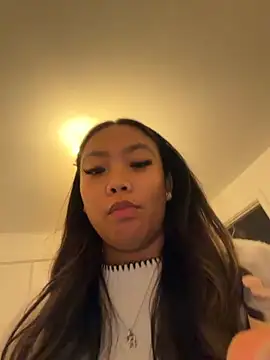 Snapshot of MissCherryyxox chatting on October 1, 2025, 5:30 pm MissCherryyxox online show from October 1, 2025, 5:30 pm