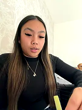 Snapshot of MissCherryyxox chatting on October 10, 2025, 1:10 pm MissCherryyxox online show from October 10, 2025, 1:10 pm