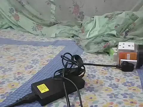 hornyboy4321q online show from November 27, 2025, 5:09 am