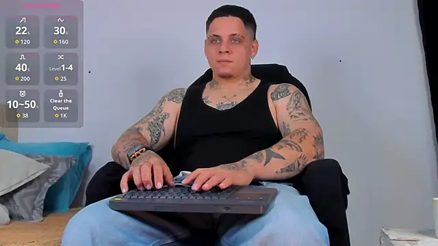 denis munera online show from September 29, 2025, 12:32 pm