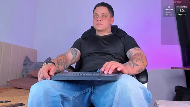 denis munera online show from October 29, 2025, 1:46 pm