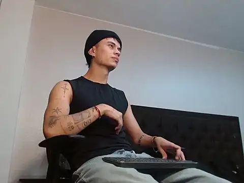 Snapshot of jaico_santos chatting on September 17, 2025, 11:06 pm jaico santos online show from September 17, 2025, 11:06 pm