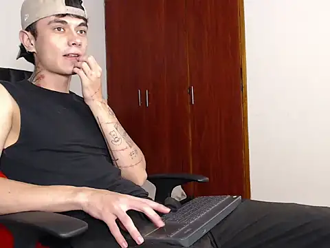 Snapshot of jaico_santos chatting on October 21, 2025, 11:05 pm jaico santos online show from October 21, 2025, 11:05 pm