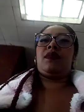 Ebony-Goddess19 online show from November 11, 2025, 3:12 pm