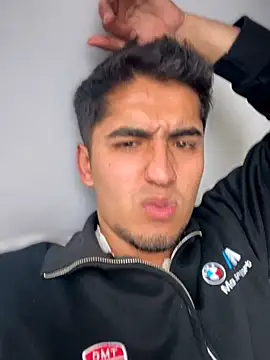 Snapshot of tomy_hot20 chatting on October 27, 2025, 8:46 pm tomy hot20 online show from October 27, 2025, 8:46 pm