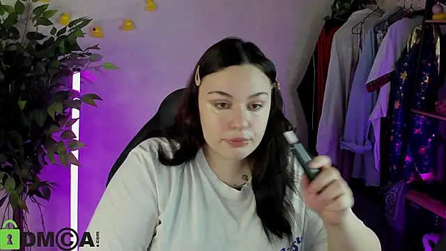 Snapshot of Mia_R0ss chatting on February 5, 2026, 11:09 pm Mia R0ss online show from February 5, 2026, 11:09 pm