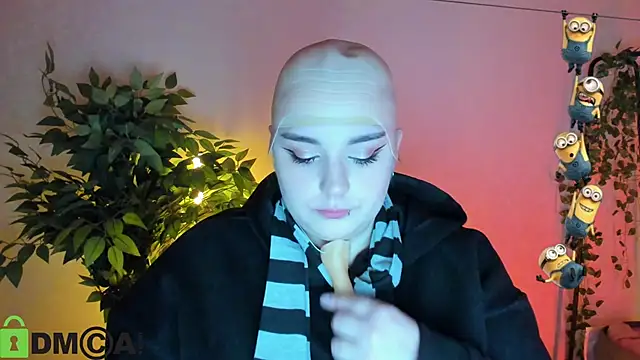 Snapshot of Mia_R0ss chatting on February 25, 2026, 12:42 am Mia R0ss online show from February 25, 2026, 12:42 am