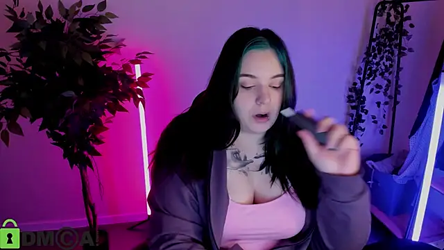 Snapshot of Mia_R0ss chatting on February 28, 2026, 11:06 pm Mia R0ss online show from February 28, 2026, 11:06 pm