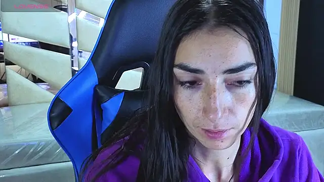 Snapshot of Maily_a_ chatting on April 12, 2026, 3:11 am Maily a online show from April 12, 2026, 3:11 am