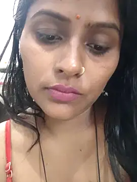 Jasmine Januja online show from May 8, 2026, 2:17 am