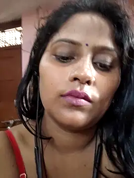 Jasmine Januja online show from May 15, 2026, 11:12 pm