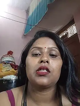 Jasmine Januja online show from June 17, 2026, 6:05 am