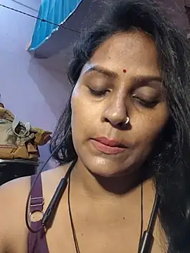 Jasmine Januja online show from June 19, 2026, 3:38 pm