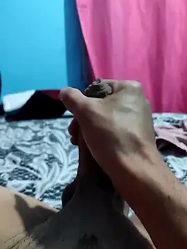 Snapshot of elflacodel25 chatting on September 21, 2025, 2:35 am elflacodel25 online show from September 21, 2025, 2:35 am