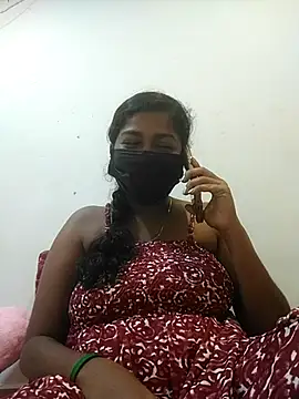 TAMIL AMMUKUTTYY online show from November 3, 2025, 7:15 pm