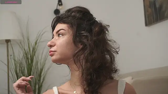 adisson fox online show from November 21, 2025, 7:07 am