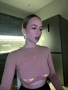 MissOyee online show from January 15, 2026, 7:39 pm