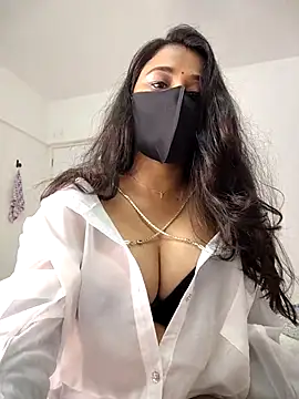 NainaNicks online show from October 8, 2025, 10:46 am