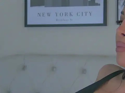 Snapshot of MeganRoberts22 chatting on May 16, 2026, 2:41 am MeganRoberts22 online show from May 16, 2026, 2:41 am