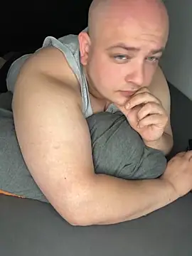 xXLustMolchXx online show from September 28, 2025, 8:31 am