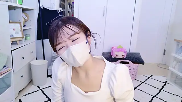 Snapshot of SatoYuri_jp chatting on October 4, 2025, 9:07 am SatoYuri jp online show from October 4, 2025, 9:07 am