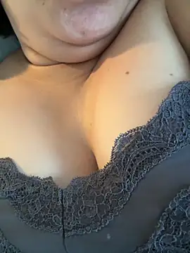 Spicyja online show from October 1, 2025, 5:46 am