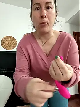 bichota85 online show from March 27, 2026, 10:48 am