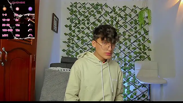 bellmontneon online show from November 26, 2025, 11:11 am