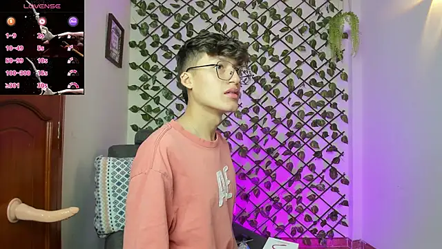 bellmontneon online show from January 14, 2026, 1:28 pm