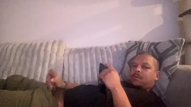 Snapshot of caramelizedzeus chatting on November 8, 2025, 12:05 pm caramelizedzeus online show from November 8, 2025, 12:05 pm