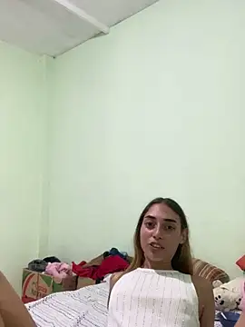 loirinhaaa online show from December 19, 2025, 11:12 pm