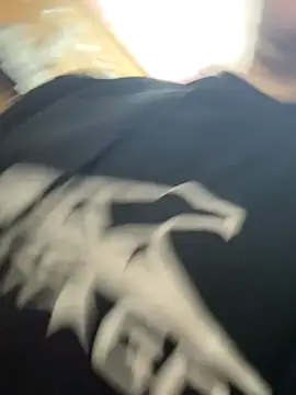 Snapshot of Ezeveron chatting on September 26, 2025, 7:07 pm Ezeveron online show from September 26, 2025, 7:07 pm