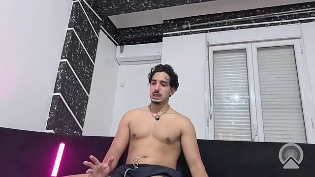 fuck   boyy online show from March 25, 2026, 3:34 am