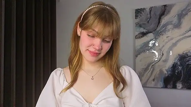 pienaple online show from November 27, 2025, 4:14 am