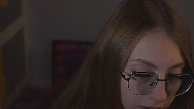 Snapshot of blissence chatting on September 29, 2025, 4:12 pm blissence online show from September 29, 2025, 4:12 pm