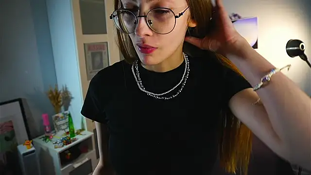 Snapshot of blissence chatting on October 17, 2025, 3:03 pm blissence online show from October 17, 2025, 3:03 pm