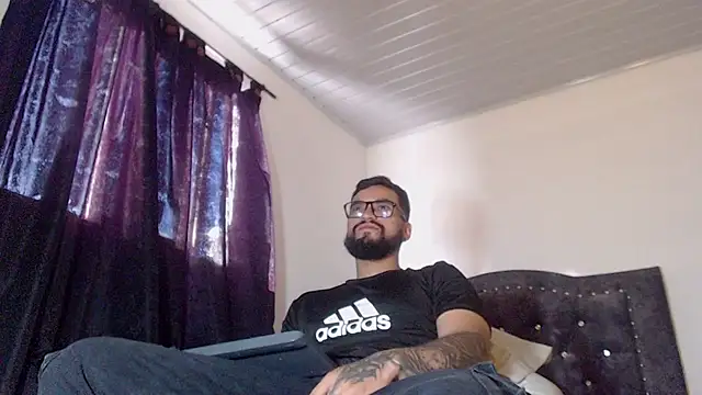 Snapshot of Chrys_harris77 chatting on March 16, 2026, 9:41 pm Chrys harris77 online show from March 16, 2026, 9:41 pm