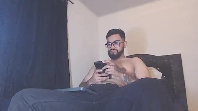 Snapshot of Chrys_harris77 chatting on March 26, 2026, 5:24 am Chrys harris77 online show from March 26, 2026, 5:24 am