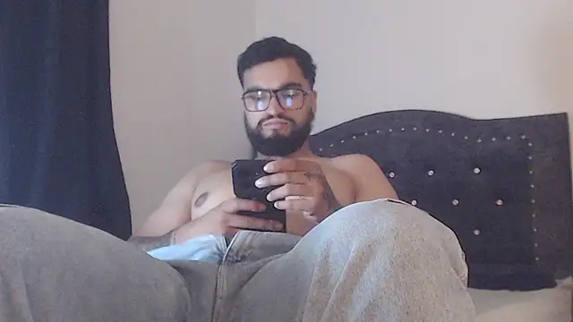 Snapshot of Chrys_harris77 chatting on April 11, 2026, 7:45 am Chrys harris77 online show from April 11, 2026, 7:45 am