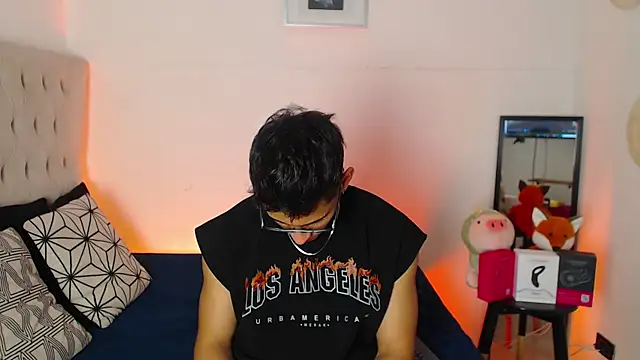 SalvadorFit online show from November 14, 2025, 8:40 pm