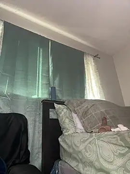 foreigntitts  online show from February 5, 2026, 10:58 pm