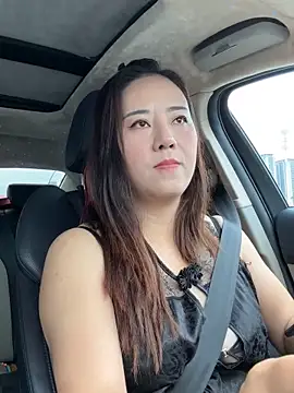 Kayla-love online show from November 5, 2025, 2:11 am