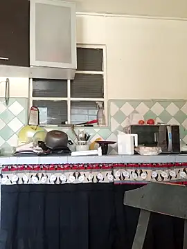 Vale stone  online show from April 7, 2026, 5:24 pm