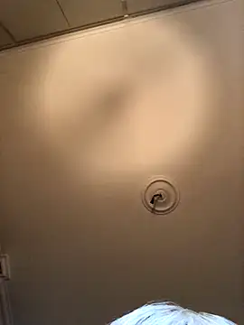 juliaoneandonly online show from October 4, 2025, 10:46 am