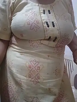 Snapshot of Jeya_thakur chatting on June 12, 2026, 6:34 am Jeya thakur online show from June 12, 2026, 6:34 am