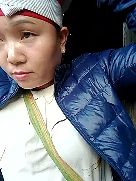 Snapshot of Biu_xx chatting on December 15, 2025, 9:35 am Biu xx online show from December 15, 2025, 9:35 am