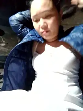 Snapshot of Biu_xx chatting on January 14, 2026, 11:53 pm Biu xx online show from January 14, 2026, 11:53 pm